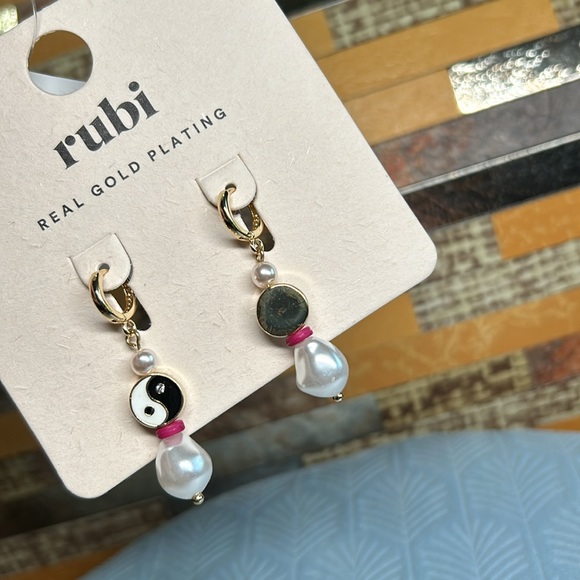 Real gold plating yin and yang earrings - Picture 2 of 8